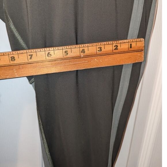 Lululemon Leggings Womens Size 12 Green ZipLine Crop 23" Nulux W6ASPS - Picture 3 of 11